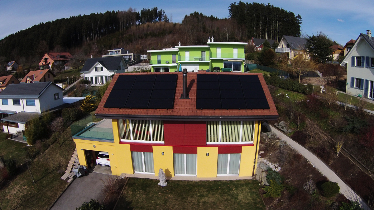 Centrale solaire de 5'760 Wc à 1670 Ursy