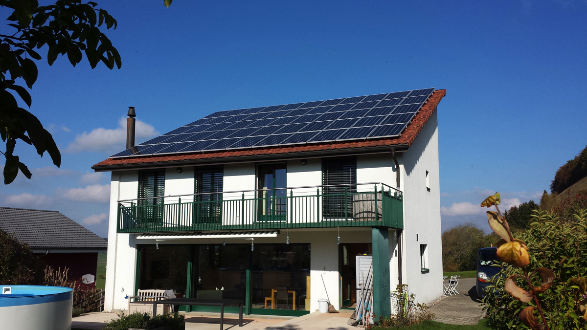 Centrale solaire de 14'850 Wc à 1623 Semsales